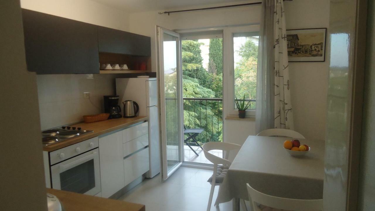 Central Panoramic Apartman Póla Kültér fotó